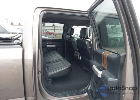 2018 Ford F-150 Lariat z USA, uszkodzony, nr VIN 1FTFW1EG8JKG07239
